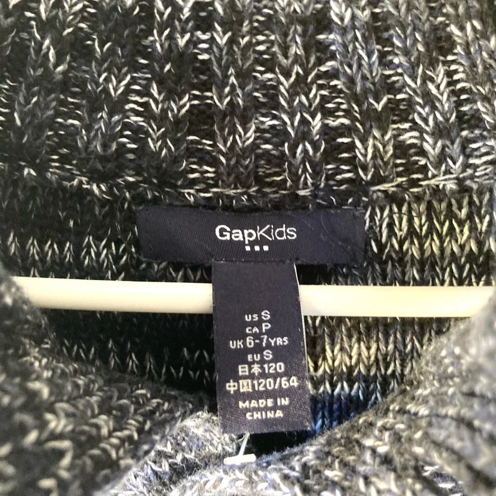 NWOT Gap Boys Marled Button Down Mockneck Sweater with Pockets Size S
